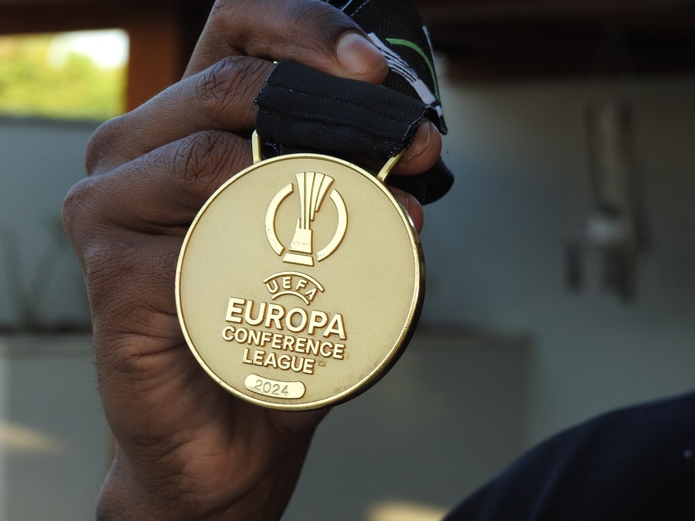 Rodinei é campeão da Europa Conference League