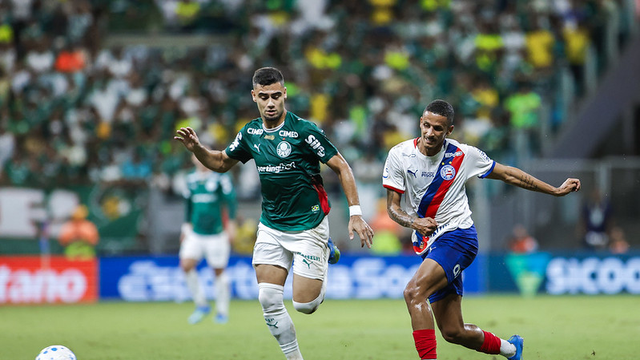 Luciano Juba contra o Palmeiras na Arena Fonte Nova