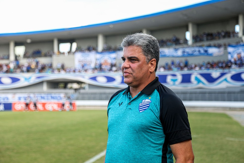 Marcelo Cabo assumiu o CSA na 10ª rodada da Série C — Foto: Ailton Cruz