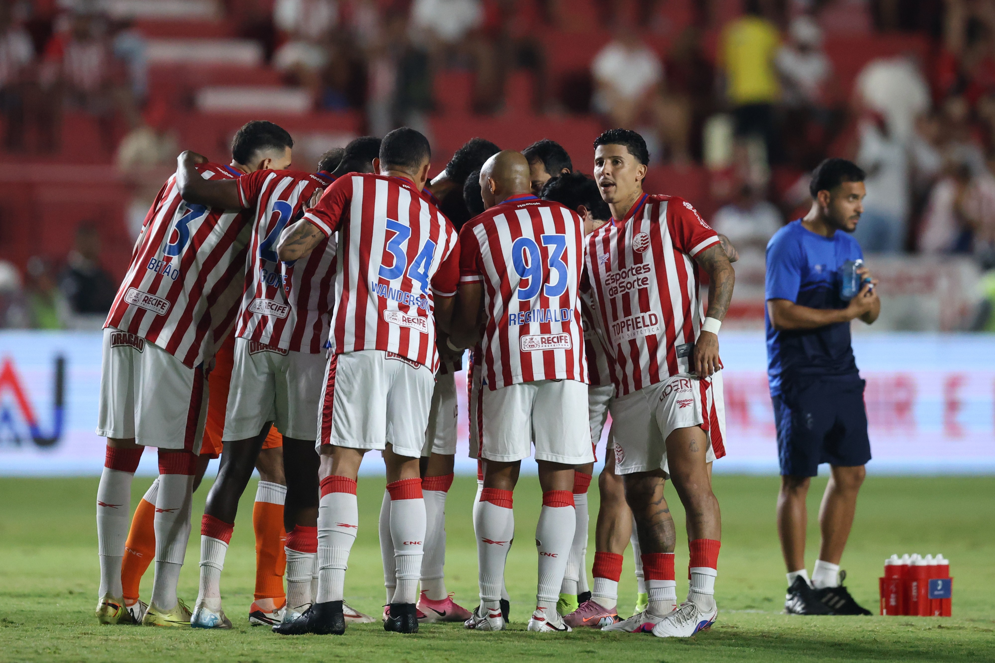 Atuações do Náutico: zagueiros falham em empate cedido nos acréscimos; dê suas notas