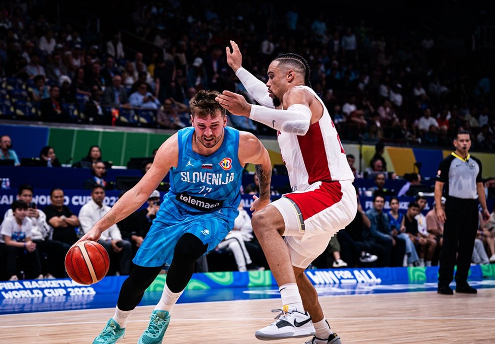 Copa do Mundo de basquete: Brasil vence Canadá em jogo eletrizante