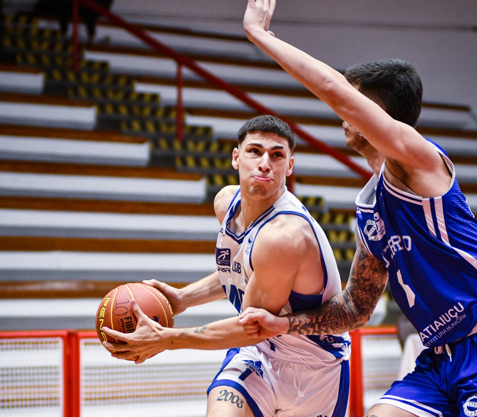 Felipe Gregate anotou 34 pontos na vitória do Mogi sobre o Cruzeiro pela LDB — Foto: Vitor Souza/@vitorhugoooo_