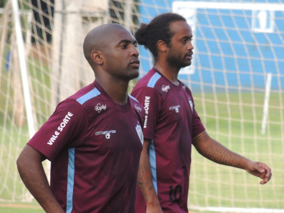 GloboEsporte.com > Futebol > Palmeiras - NOTÍCIAS - Roque Júnior faz  trabalho especial em Atibaia para melhorar o entrosamento