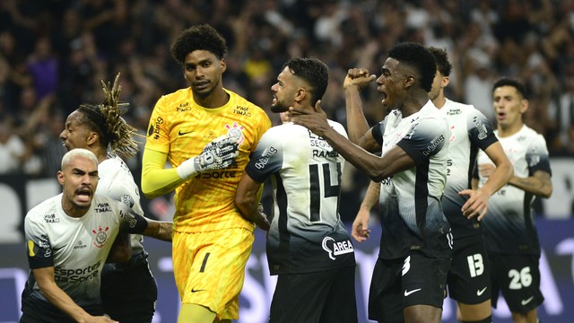 Corinthians festeja em final contra o Palmeiras