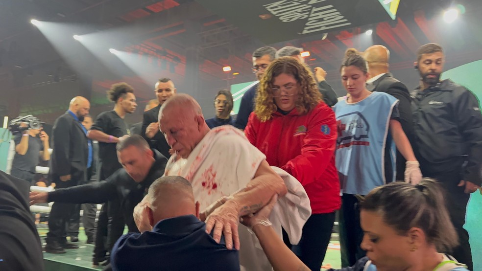 Wanderlei Silva saindo sangrando Spaten Fight Night 2025 — Foto: Wesley Felix