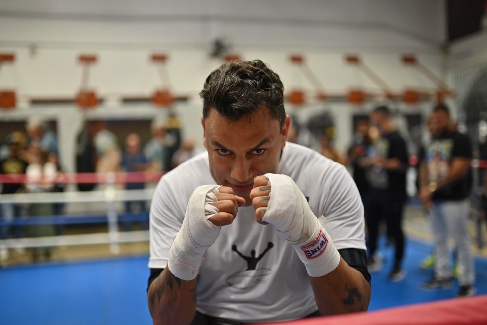 Juan Nogueira perde para russo campeão mundial de boxe e está fora