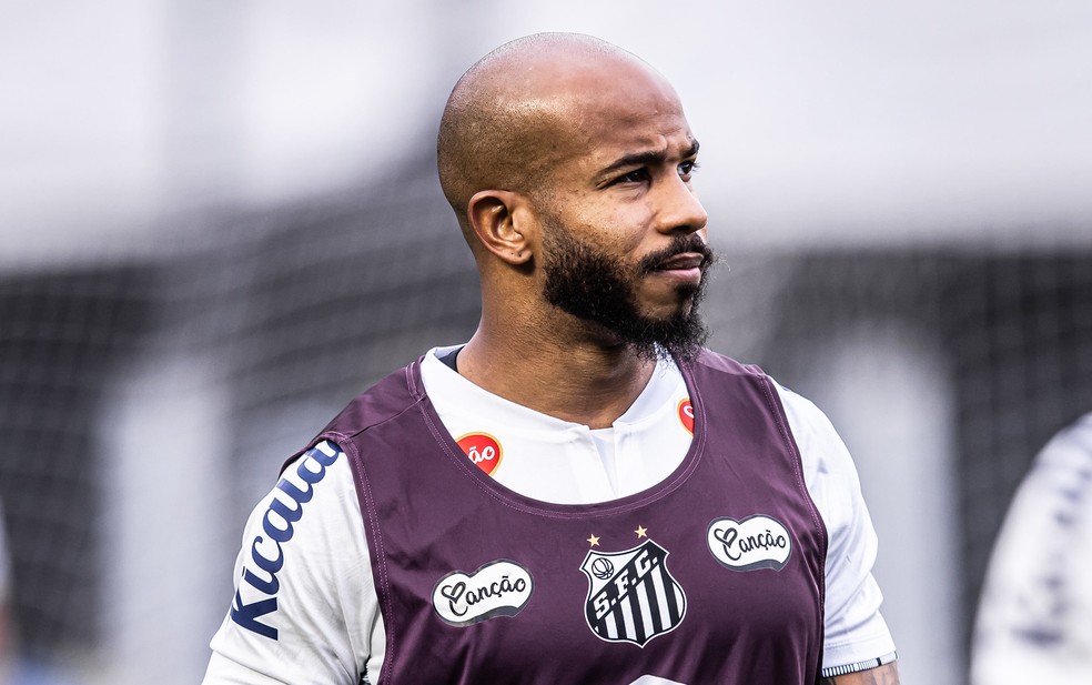 Patrick vira problema interno para o Santos — Foto: Raul Baretta/ Santos FC