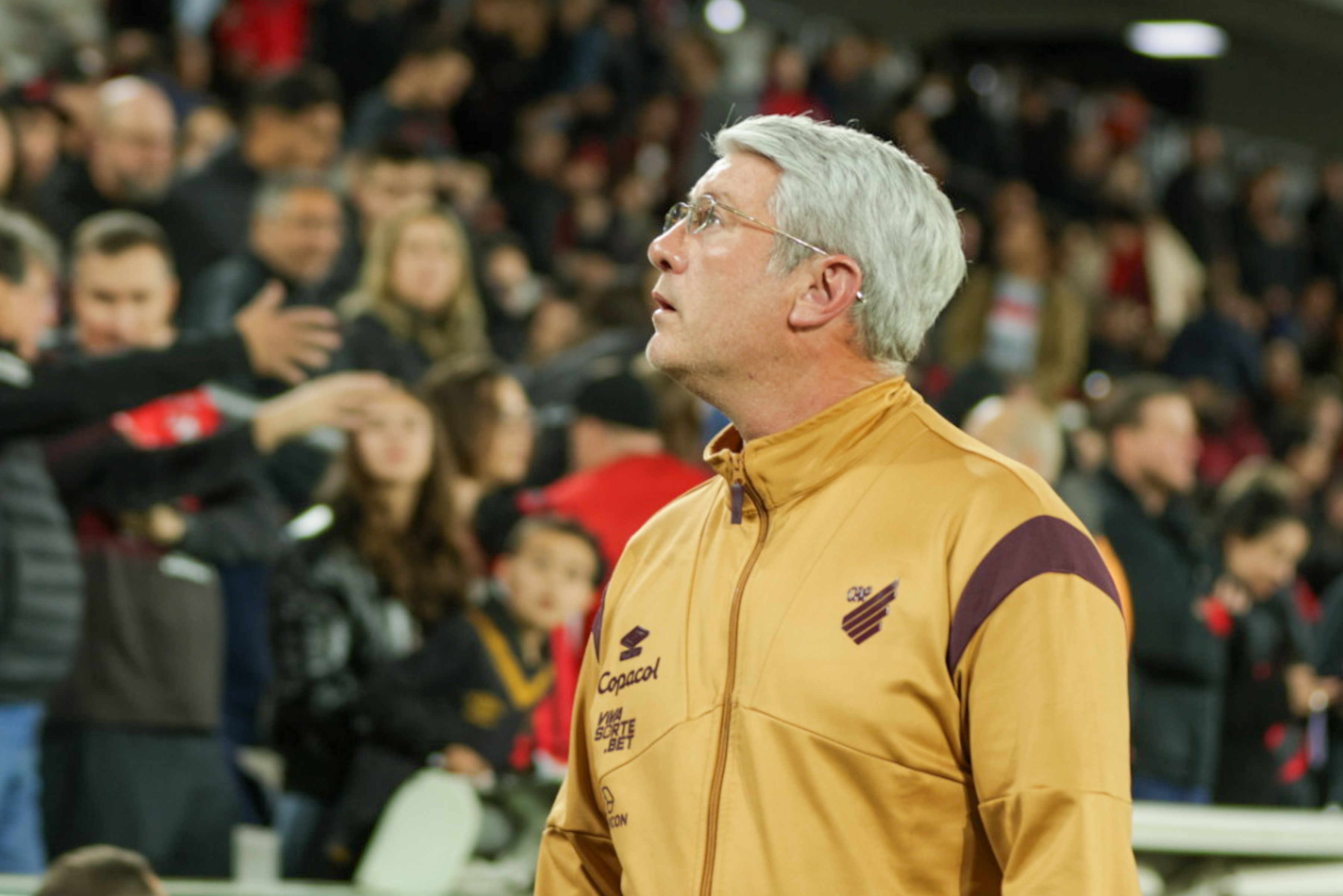 Odair vê cenáriodo Athletico difícil, mas refuta Z4: 
