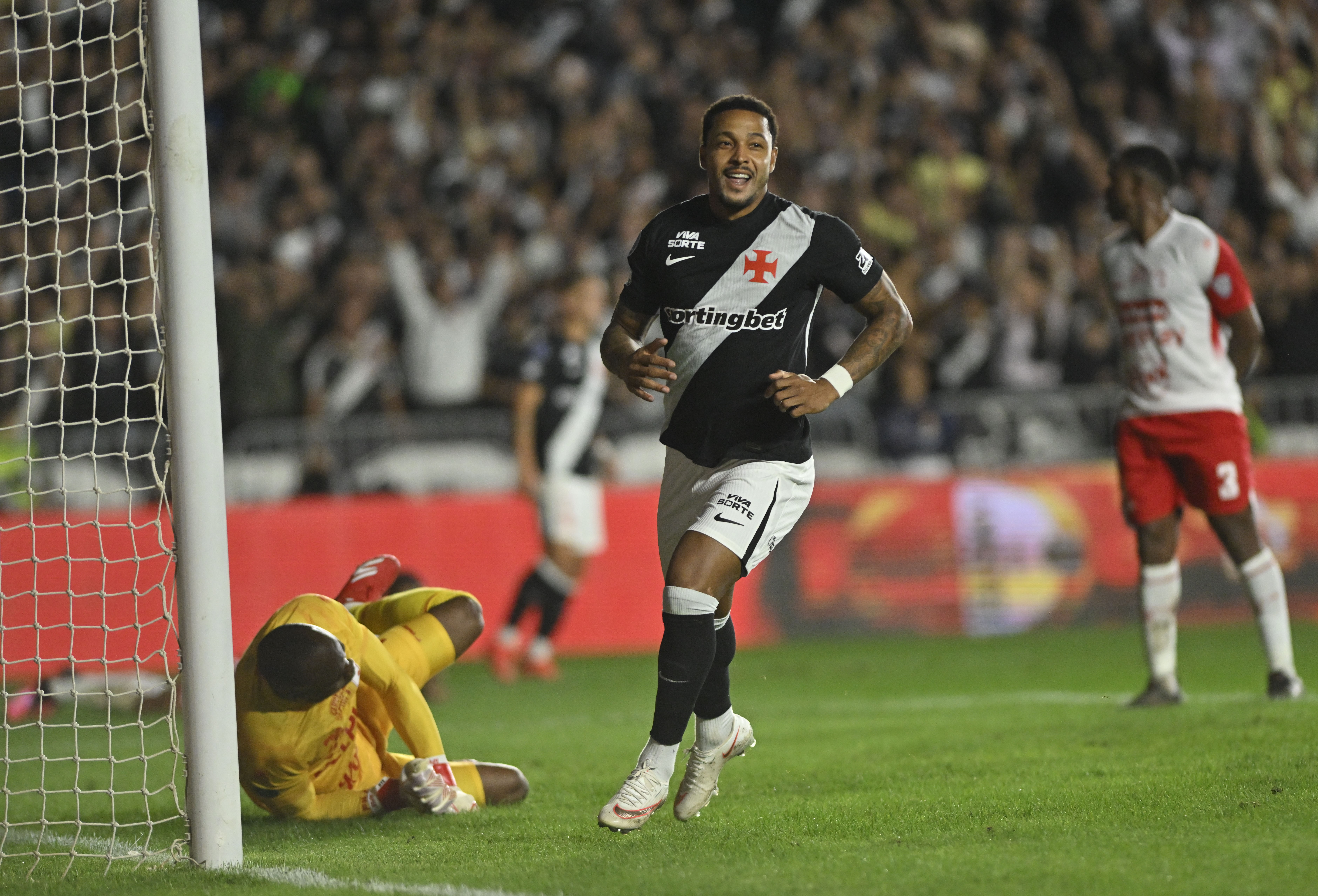 Vasco 2 x 0 Santa Fe: veja os melhores momentos