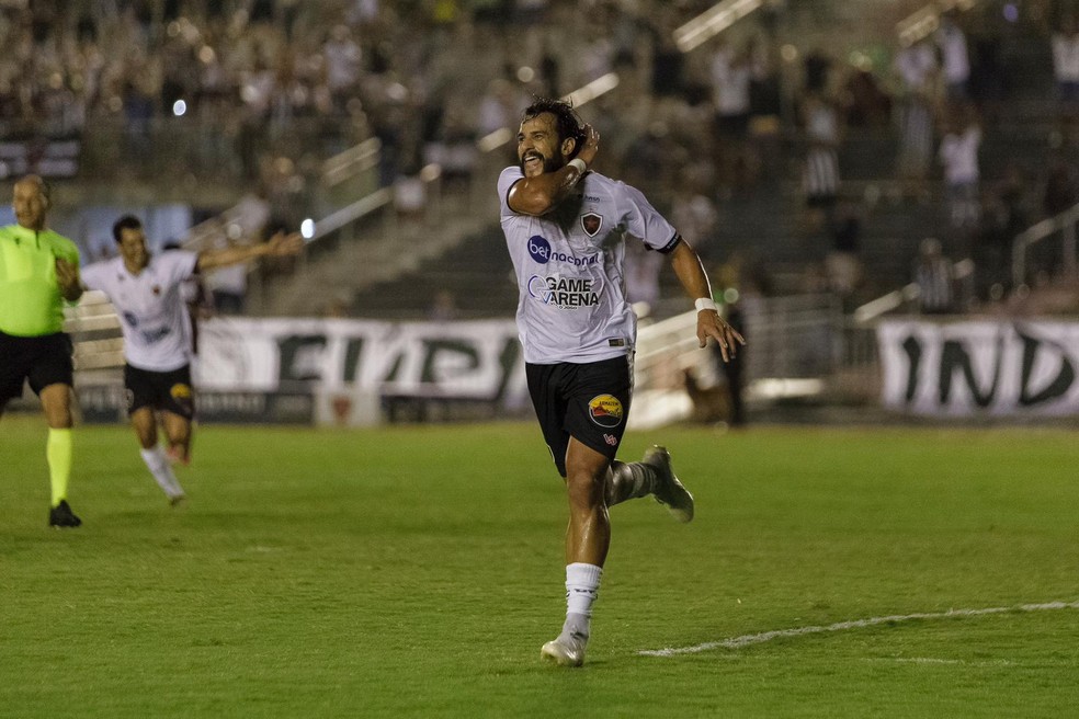 Vice-campeão paraibano, o Botafogo-PB vai disputar a pré-Copa do Nordeste — Foto: Cristiano Santos/Botafogo-PB