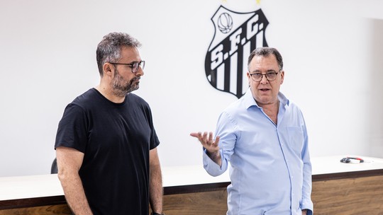 Teixeira descarta grandes investimentos na janela: "Não queremos endividar o clube" - "Tendência é continuar equacionando e controlando receita e despesa, disso não abriremos mão"