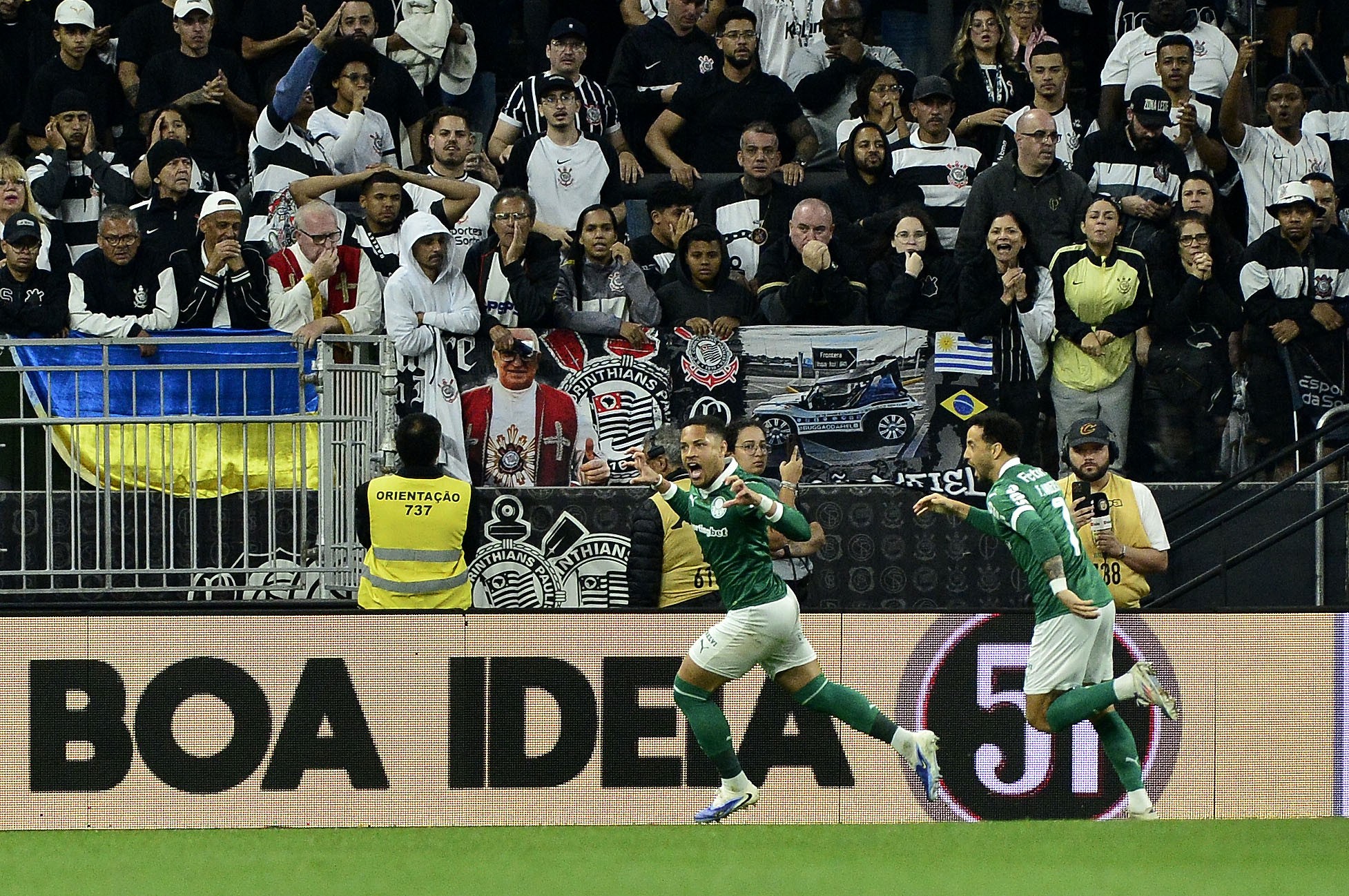 Palmeiras não reage após gol de Vitor Roque e vê derrota amarga