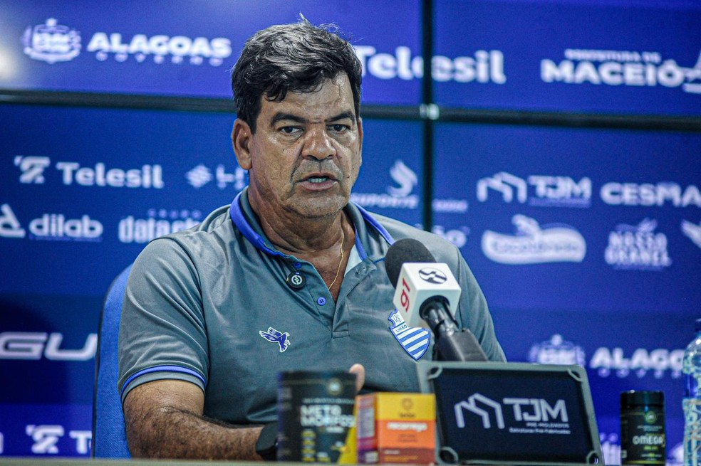 Moacir Júnior foi elogiado pelo ex-presidente Rafael Tenório — Foto: Augusto Oliveira/Ascom CSA