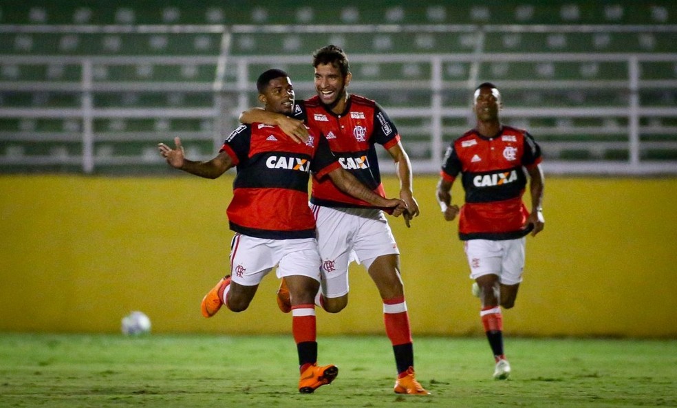 Reforço do Cruzeiro, Wesley Gasolina explica origem do apelido e