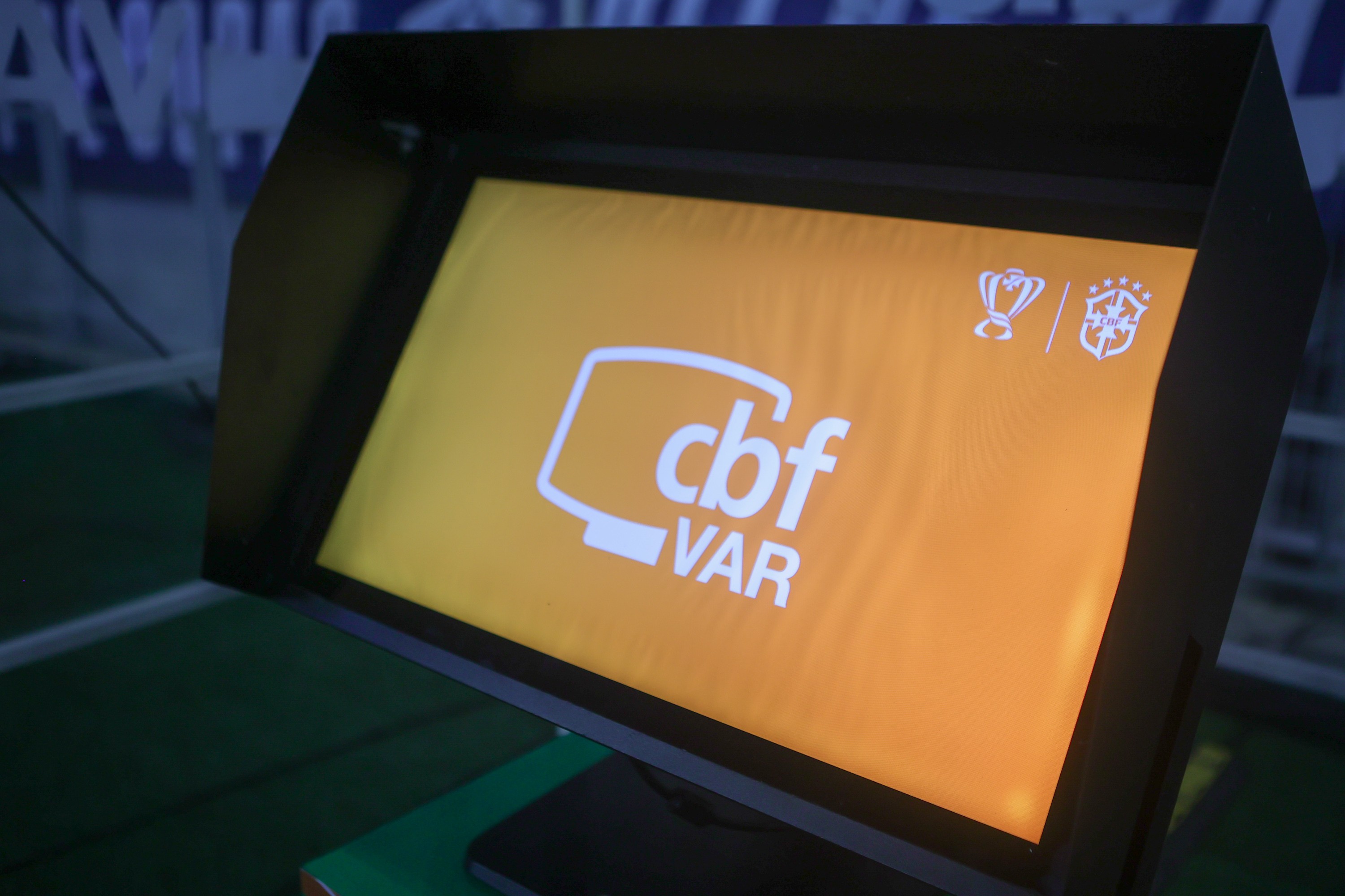 Com apoio da CBF, FFAC anuncia uso inédito do VAR na decisão do Campeonato Acreano