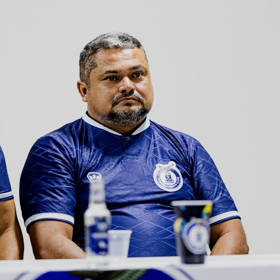 Marcel Santos, tcnico do Pombal  Foto: Davi Angelo