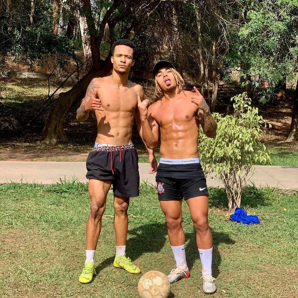 Nycollas e Du Queiroz trinam juntos durante as férias