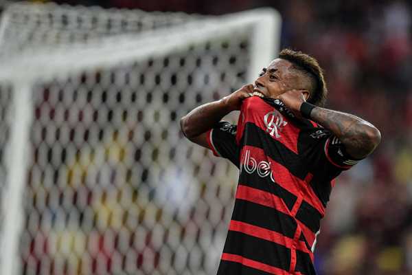 Flamengo domina São Paulo e Bruno Henrique destaca atuação ofensiva no jogo.