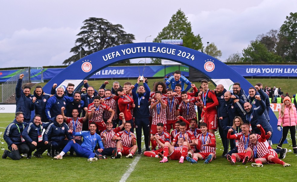 Olympiacos conquistou a Uefa Youth League — Foto: Getty Images