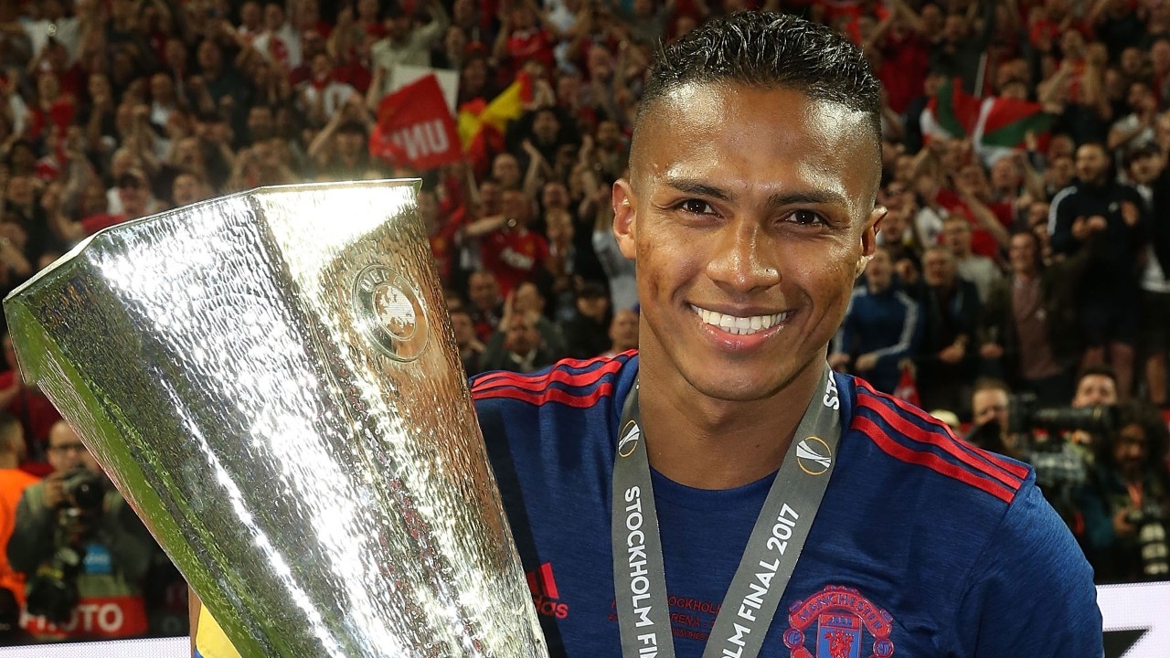 Ídolo do United provoca o City após condenação e ironiza: "Teria mais duas Premier Leagues"