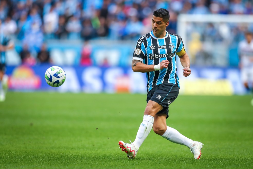 Suárez na vitória do Grêmio sobre o Fluminense — Foto: Lucas Uebel/Grêmio