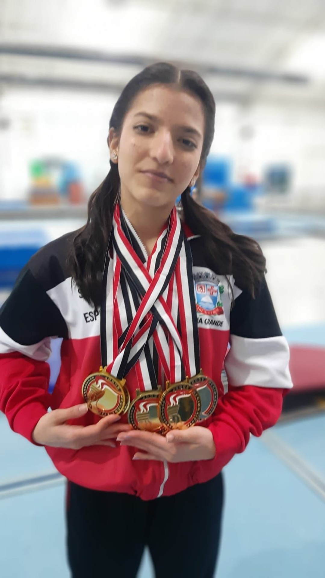 Rebeca Andrade supera Simone Biles e conquista o ouro no salto no Mundial  de Ginástica Artística - Jogada - Diário do Nordeste