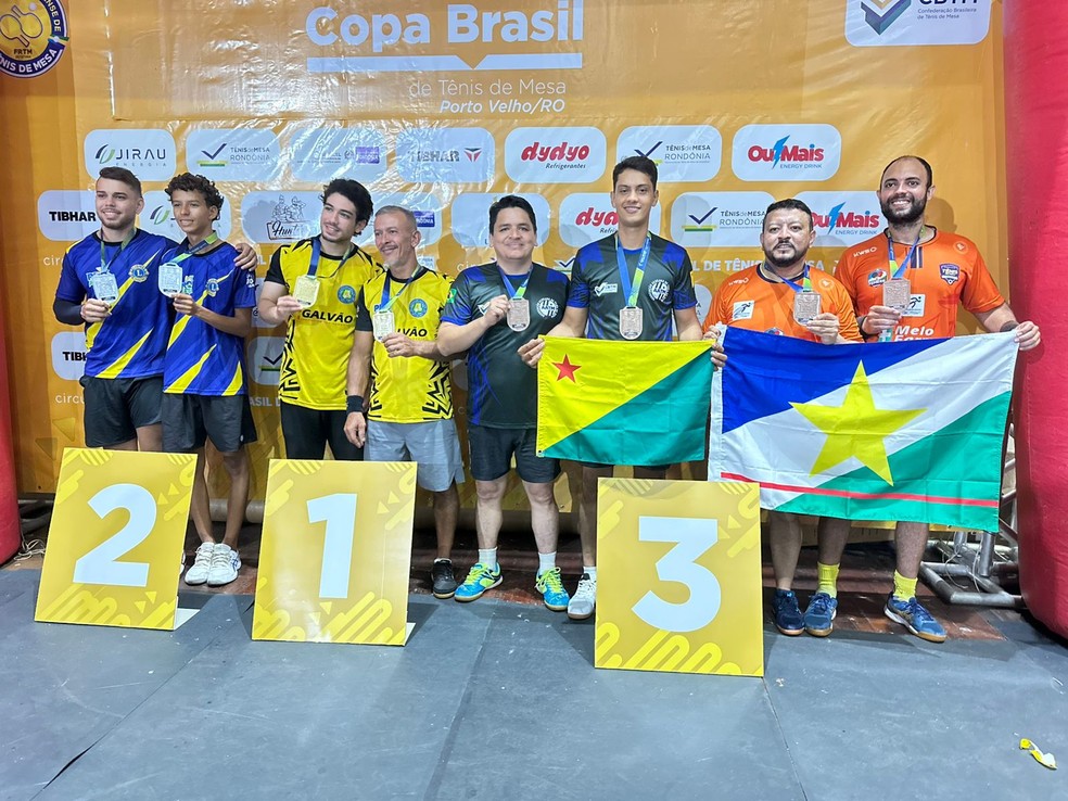 Weneddy Filgueira e Fernando Montelano são bronze nas duplas masculinas na Copa Brasil de Tênis de Mesa, em Porto Velho — Foto: Divulgação/FTMEAC
