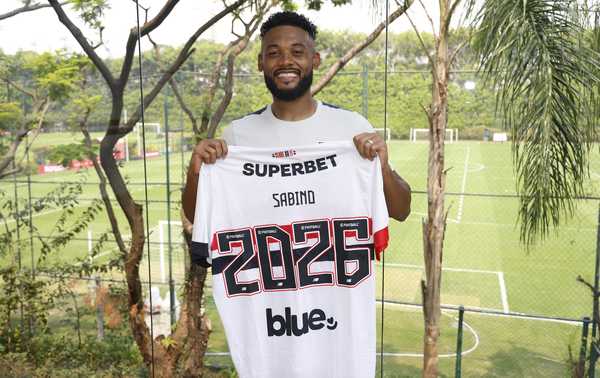 Sabino celebra chance e período para aprimoramento no São Paulo