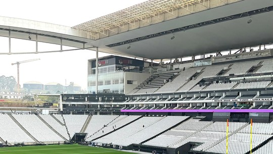 Estádio do Corinthians passa por ajustes para receber jogo da NFL; fotos