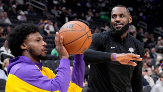 Ex-jogador da NBA critica Lakers por escolherem Bronny James: "Não são uma equipe séria"