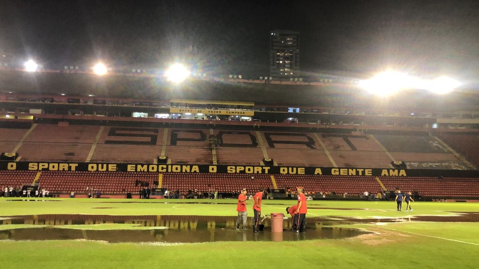 Sport Club do Recife on X: Nosso próximo jogo é na Ilha do Retiro: Sport e  Vitória se enfrentam nesta quarta, às 21h30, pela 18ª rodada do Brasileiro.  #LeãoNoBrasileirão  / X