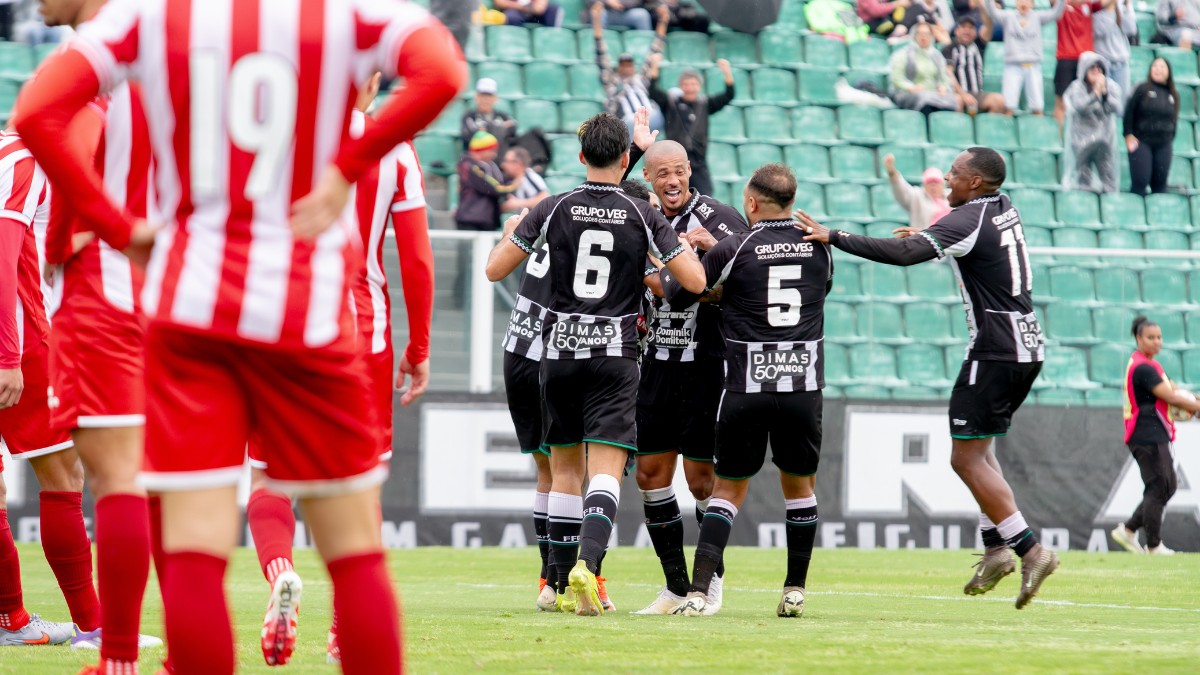 Figueirense vence Hercílio Luz e assume liderança da Copa Santa Catarina