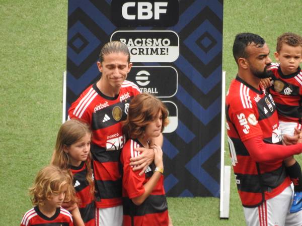 Despedida emocionante de Filipe Luís contra o Cuiabá: um ano depois.