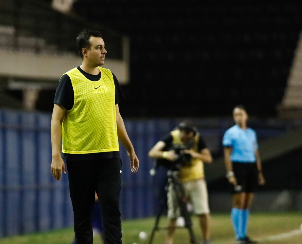 Lucas Piccinato assumiu o Corinthians na vaga de Arthur Elias — Foto: Rodrigo Gazzanel/Ag. Corinthians