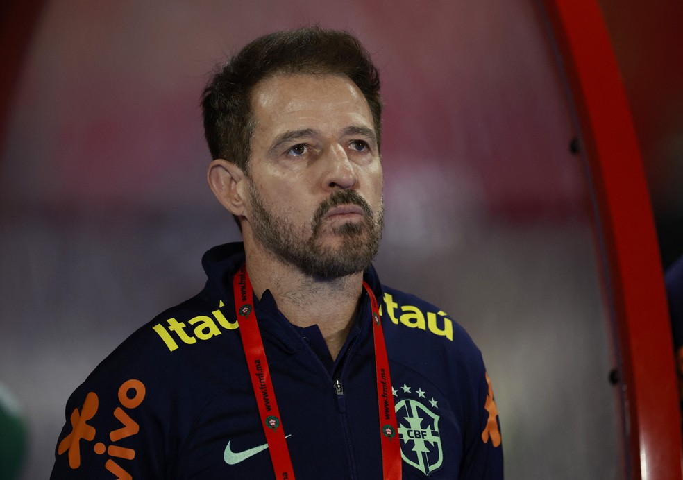 Ramon Menezes voltará a comandar a seleção brasileira principal — Foto: Juan Medina / Reuters