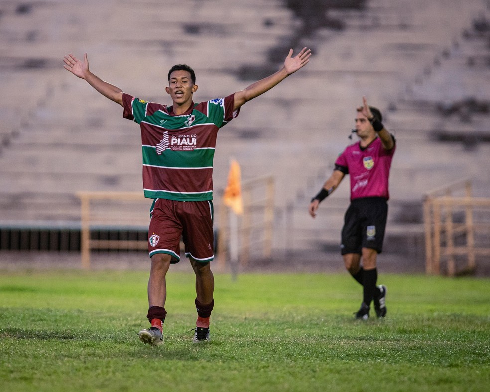 Fluminense-PI x Picos, Campeonato Piauiense Sub-20 2025 — Foto: Weslley Douglas