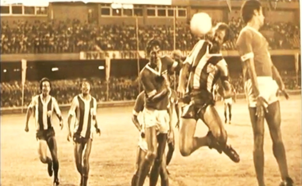 Felipão como zagueiro do CSA em 1981 — Foto: Reprodução
