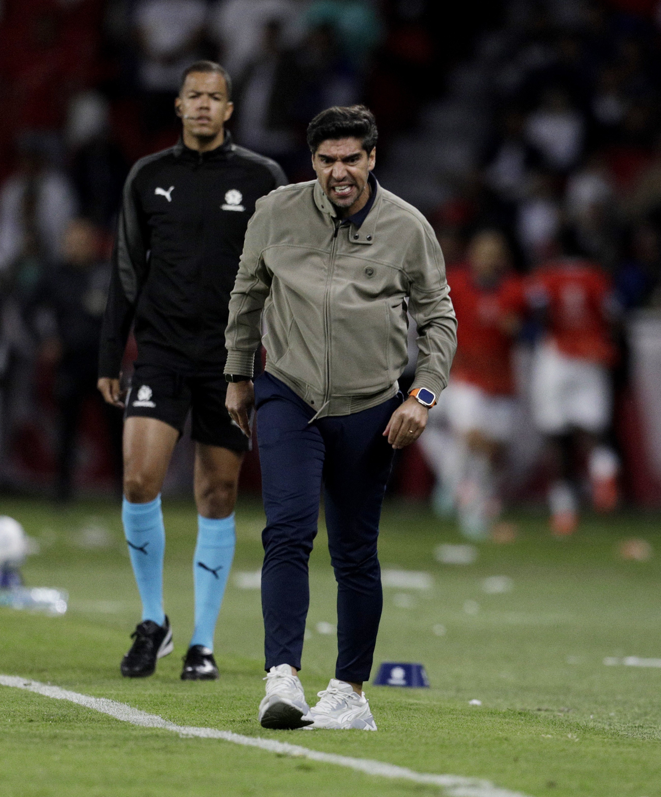 Abel é expulso contra a LDU e desfalca o Palmeiras na semifinal da Libertadores