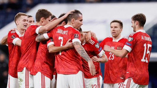 Rússia busca a semifinal com time caseiro e com rara influência externa -  06/07/2018 - Esporte - Folha