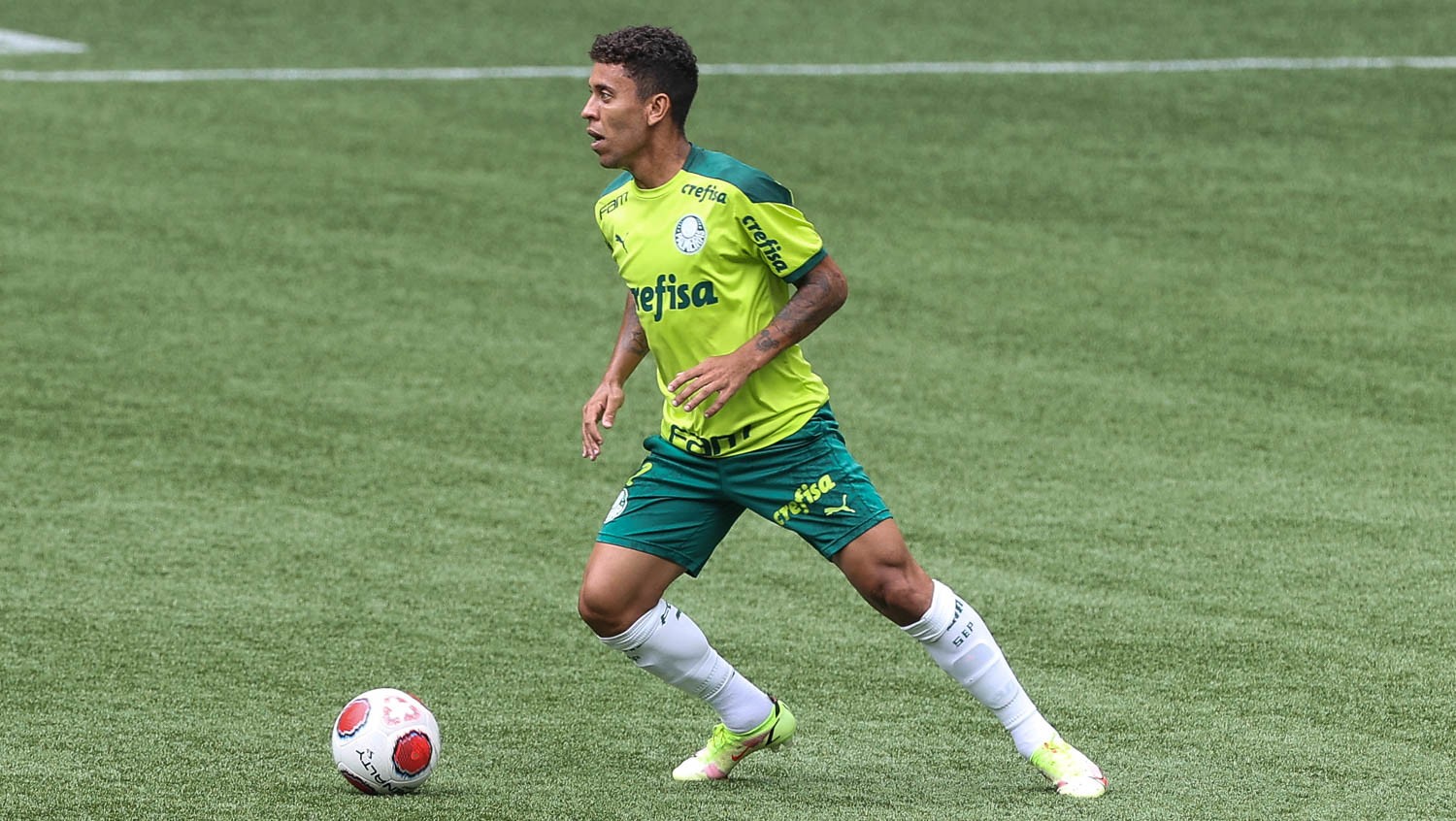 Fator Marcos Rocha: lateral está a um jogo de completar 200 partidas ...