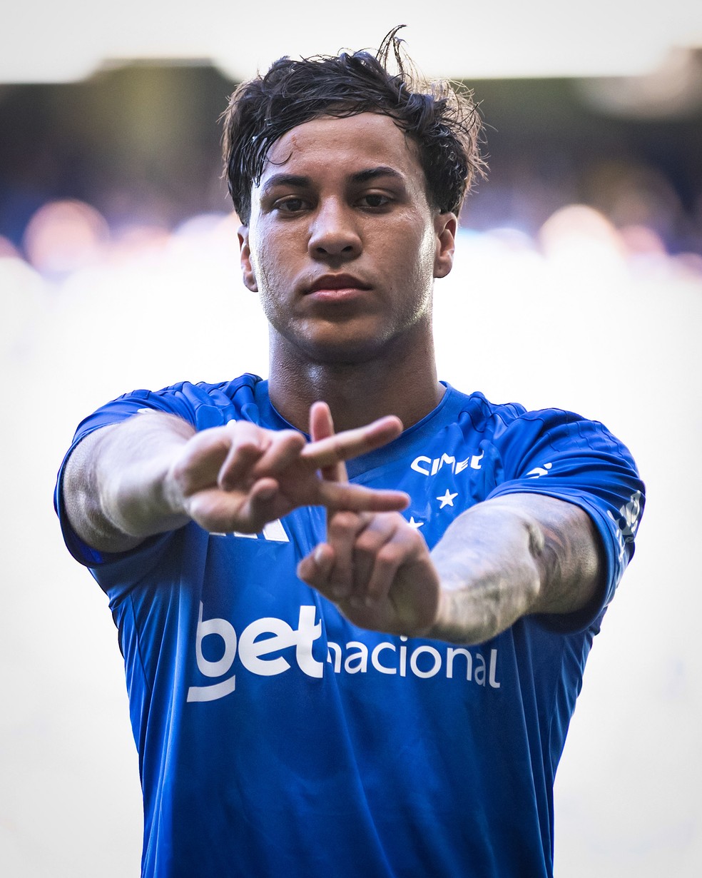 Cruzeiro testa alternativas: Kaio Jorge em ação