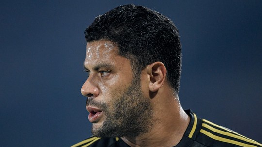 Atlético-MG encerra negociação com Fluminense por Hulk