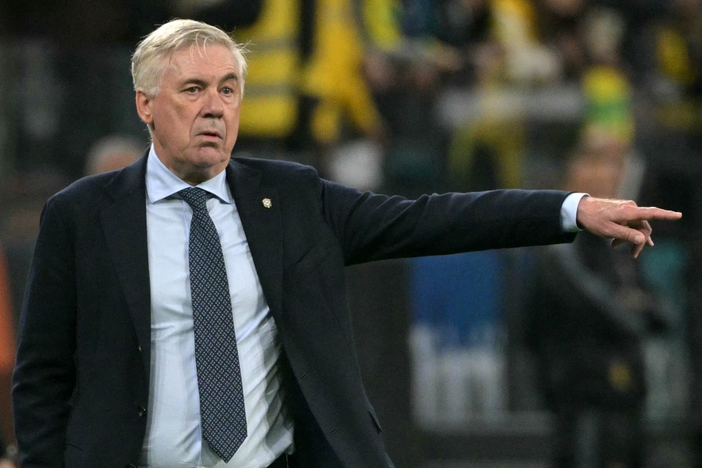 Carlo Ancelotti em Brasil x Paraguai  Foto: NELSON ALMEIDA / AFP