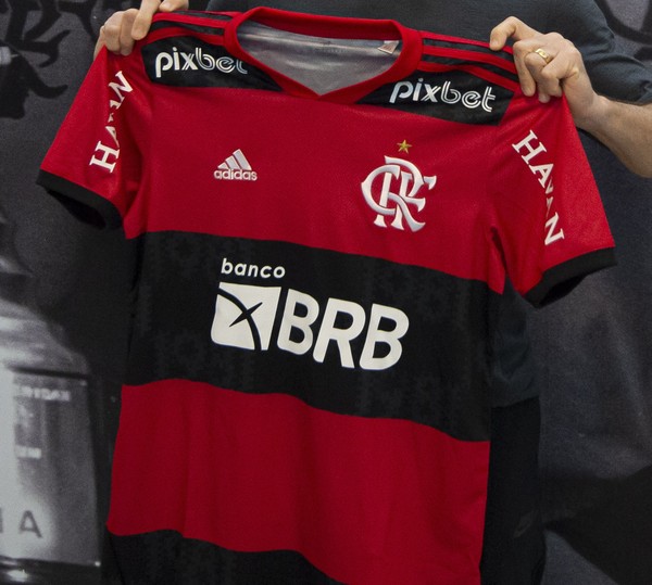 Flamengo e Herbalife anunciam parceria com direito a produtos