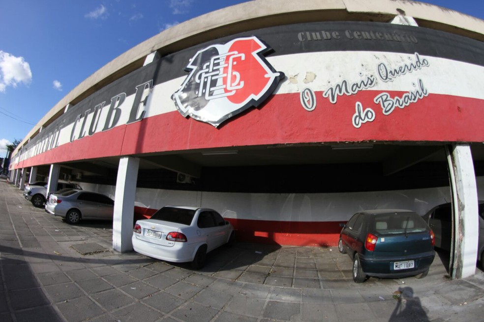 Sede Santa Cruz Arruda — Foto: Marlon Costa / Pernambuco Press