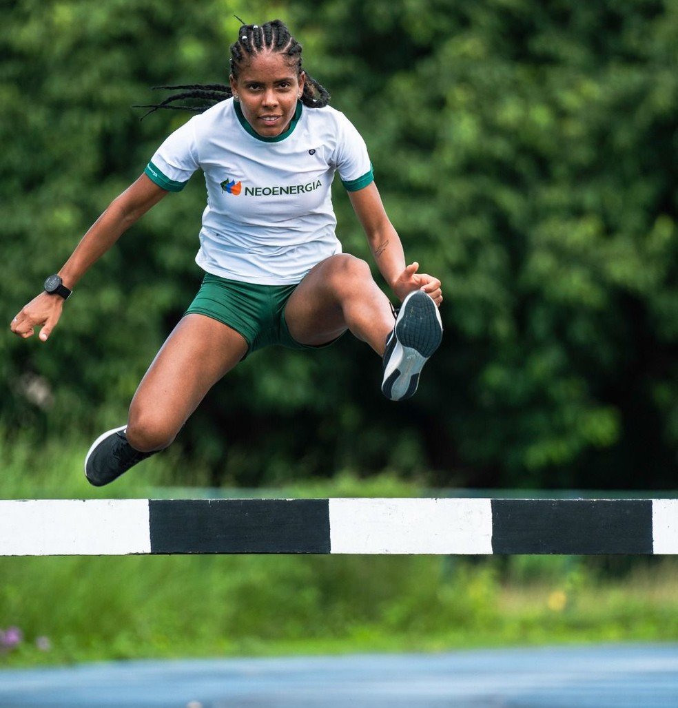 Mirelle Leite,  bicampeã sul-americana sub-23 de atletismo — Foto: Divulgação