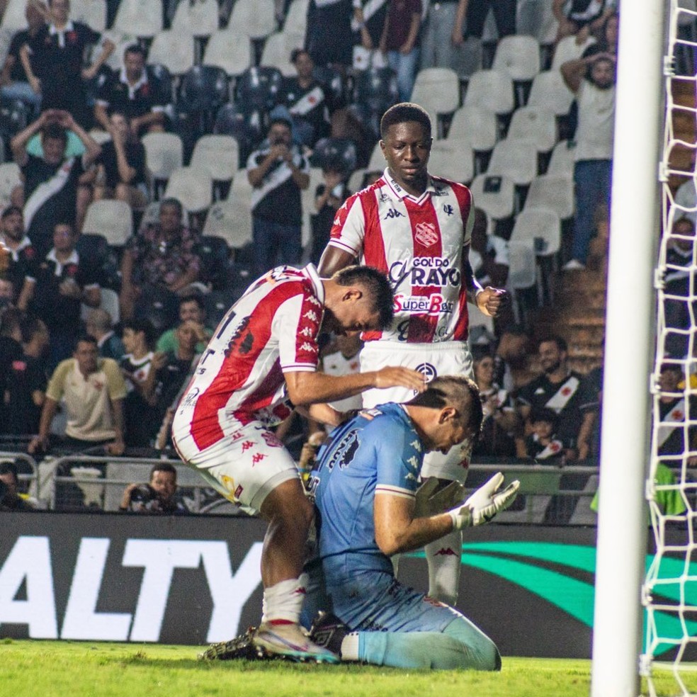 Victor Brasil, heri do Bangu contra o Vasco  Foto: Allan Pereira/Bangu