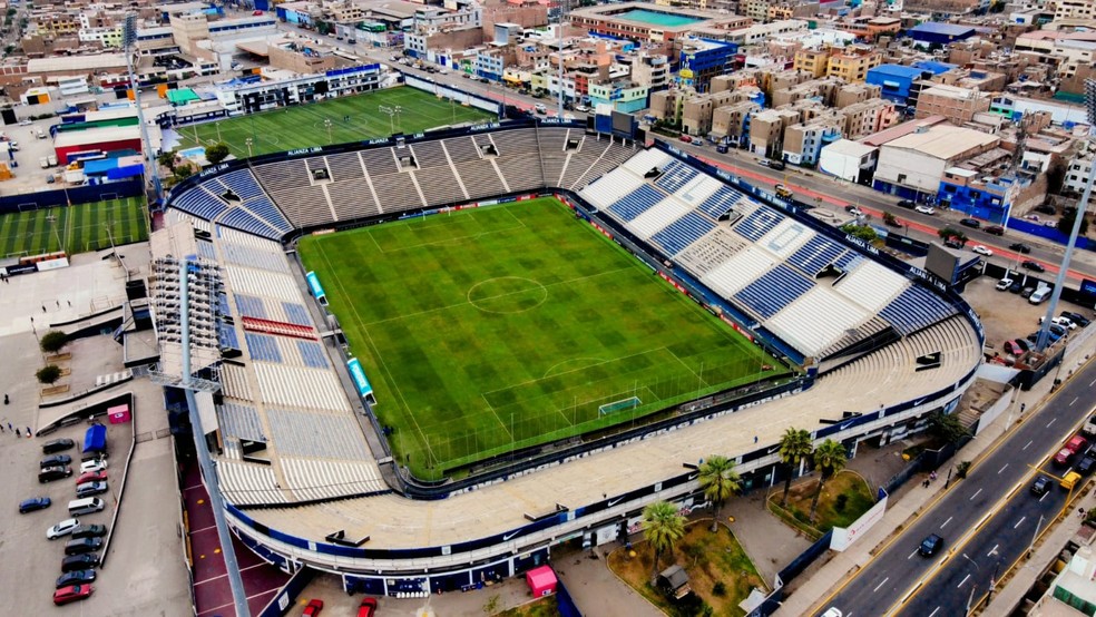 Estádio Alejandro Villanueva, em Lima — Foto: Leandro Pacheco