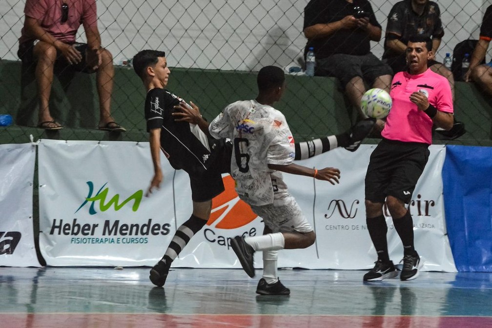 Taça Brasil de Futsal Sub-15: Vasco e Náutico goleiam e estão nas  semifinais em João Pessoa, futsal