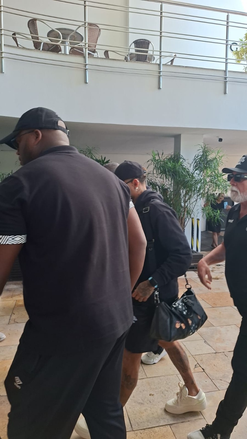 Neymar chega a Belém para o jogo do Santos contra o Remo — Foto: Ana Canhedo